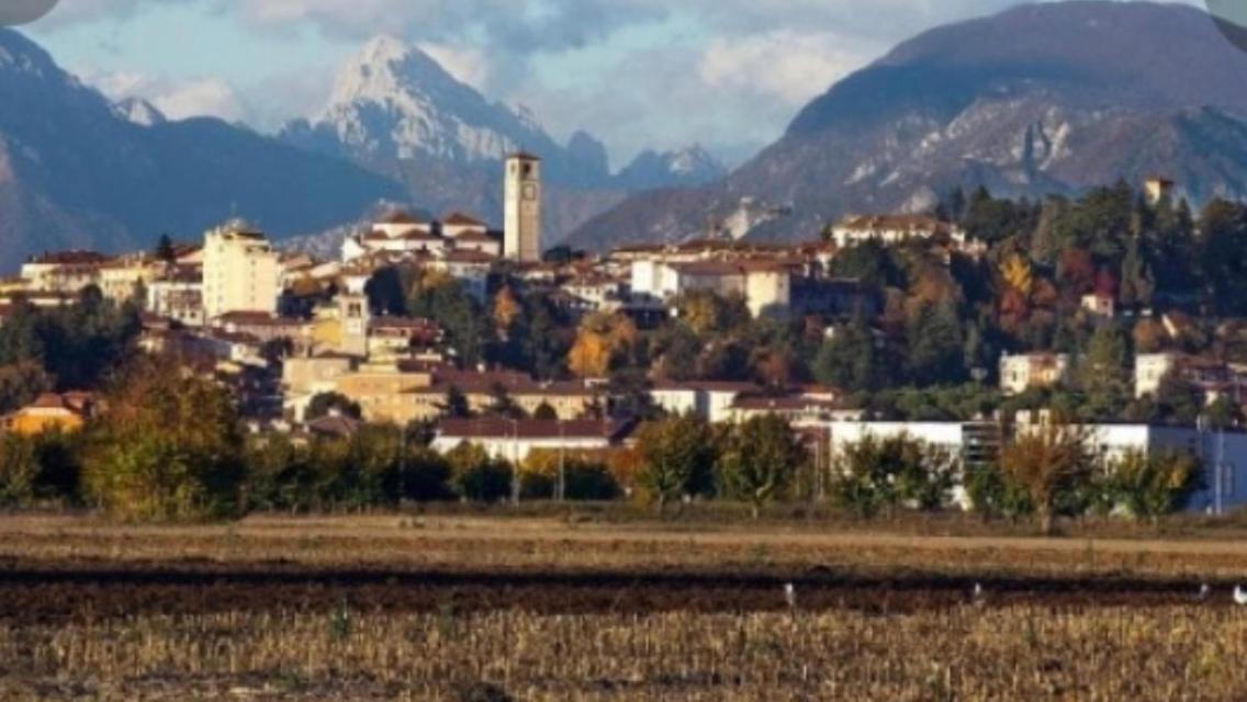 Fragole E Menta Hotell Attimis Exteriör bild