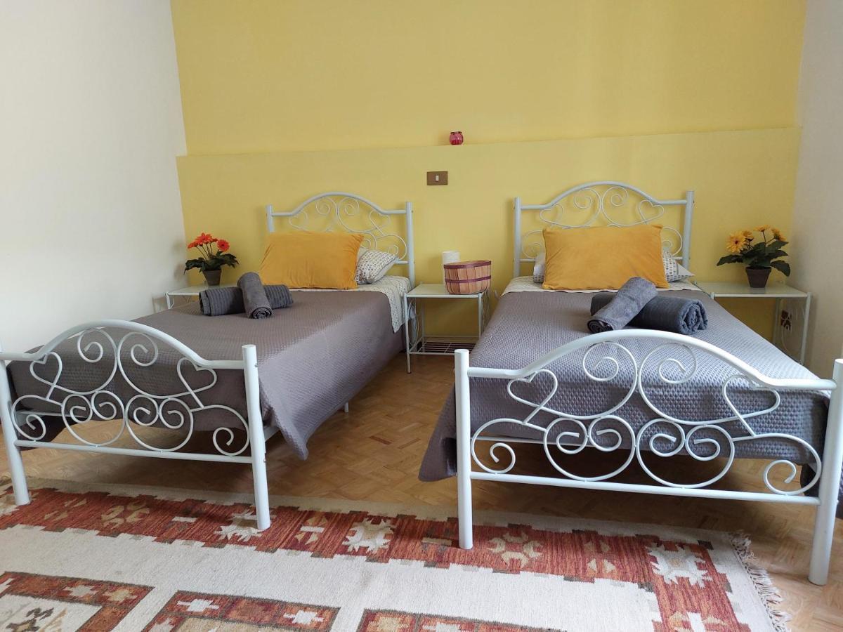 Fragole E Menta Hotell Attimis Exteriör bild
