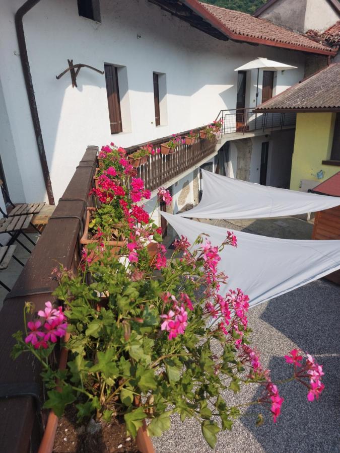 Fragole E Menta Hotell Attimis Exteriör bild