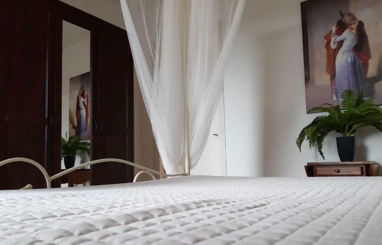 Fragole E Menta Hotell Attimis Exteriör bild